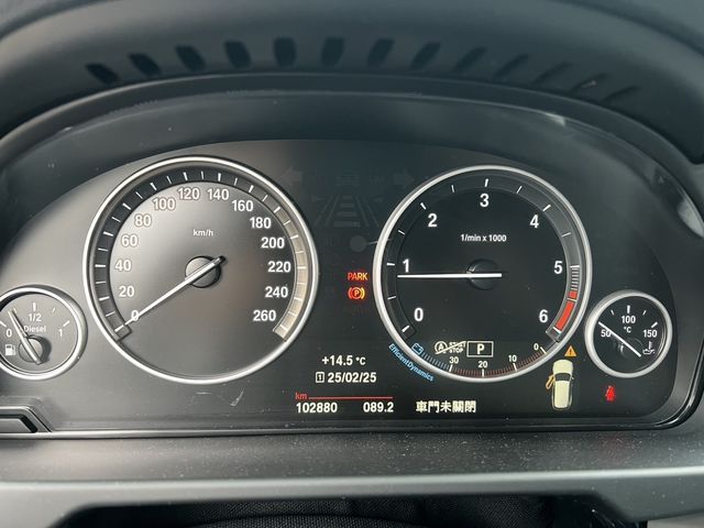 BMW寶馬 X5 XDRIVE25D  第8張相片