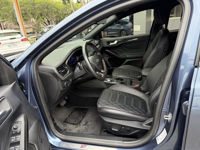 FORD福特 FOCUS  第8張相片