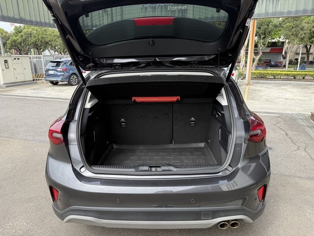 FORD福特 FOCUS ACTIVE  第7張相片