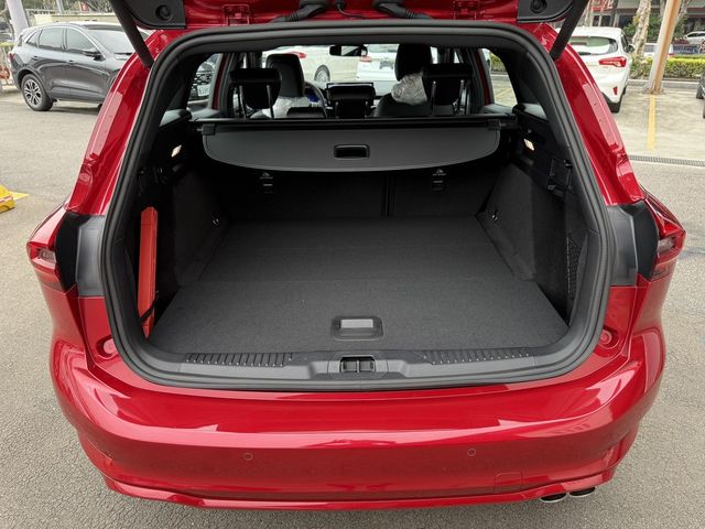 FORD福特 FOCUS WAGON  第7張相片