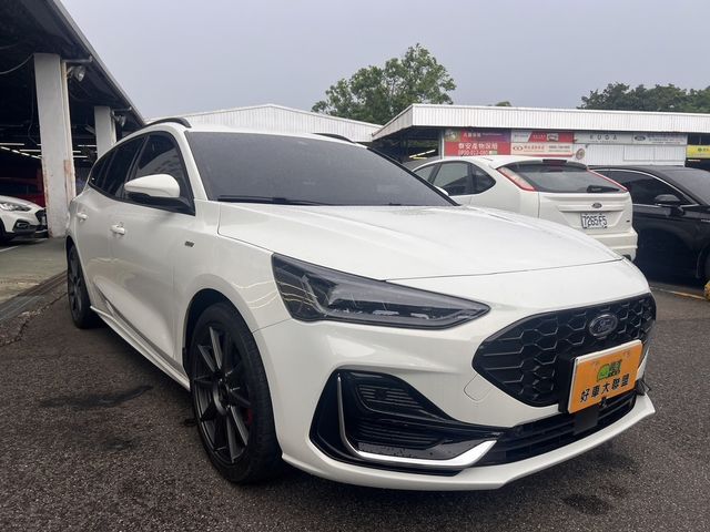 FORD福特 FOCUS WAGON  第7張相片