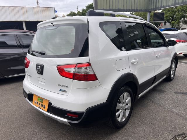 NISSAN日產 LIVINA  第2張相片