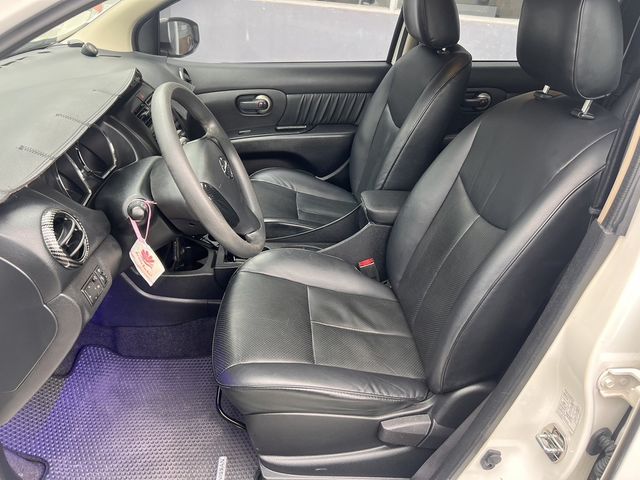 NISSAN日產 LIVINA  第9張相片