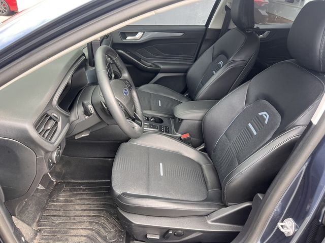 FORD福特 FOCUS ACTIVE  第10張相片