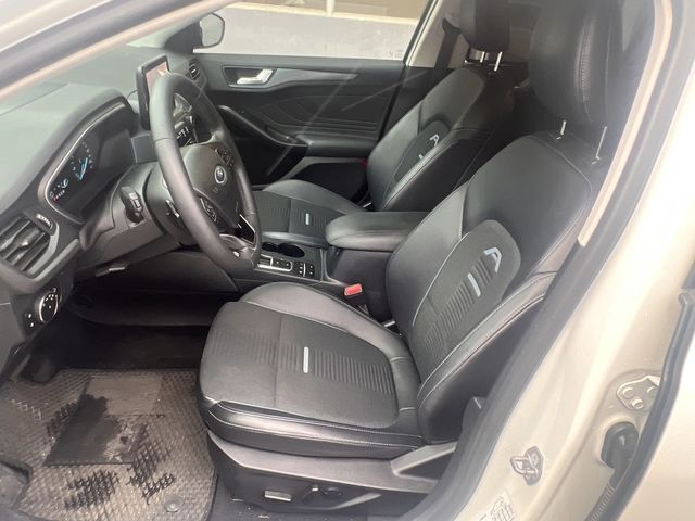 FORD福特 FOCUS ACTIVE  第10張相片