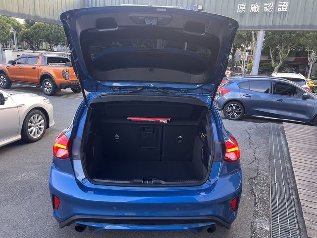 FORD福特 FOCUS ST  第9張相片