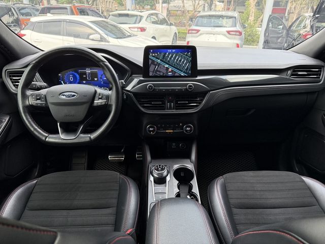FORD福特 KUGA  第5張相片