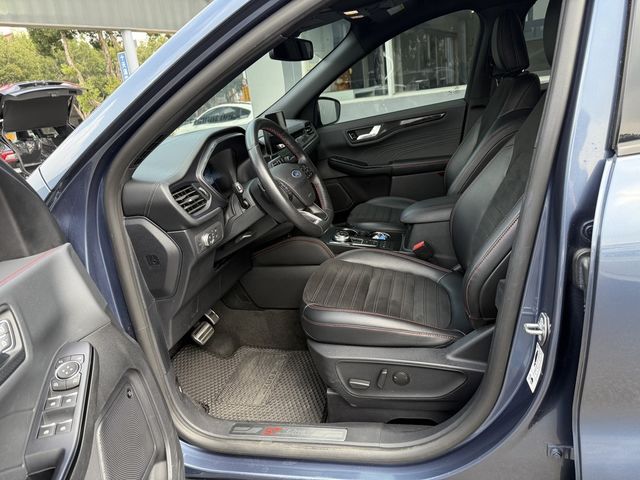 FORD福特 KUGA  第8張相片