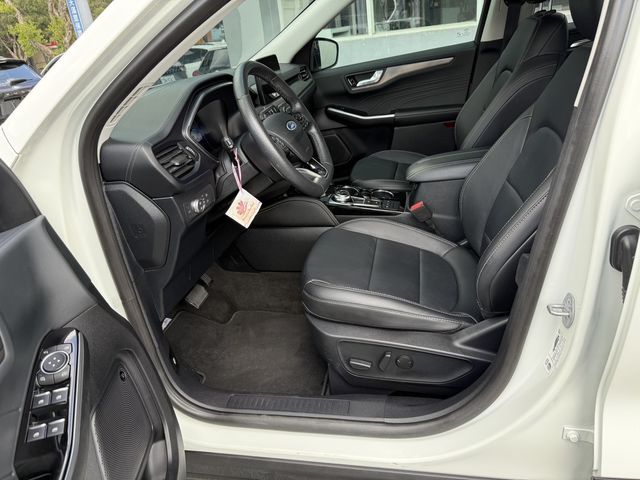 FORD福特 KUGA  第8張相片