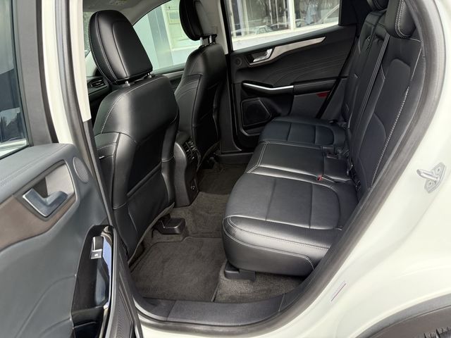 FORD福特 KUGA  第9張相片