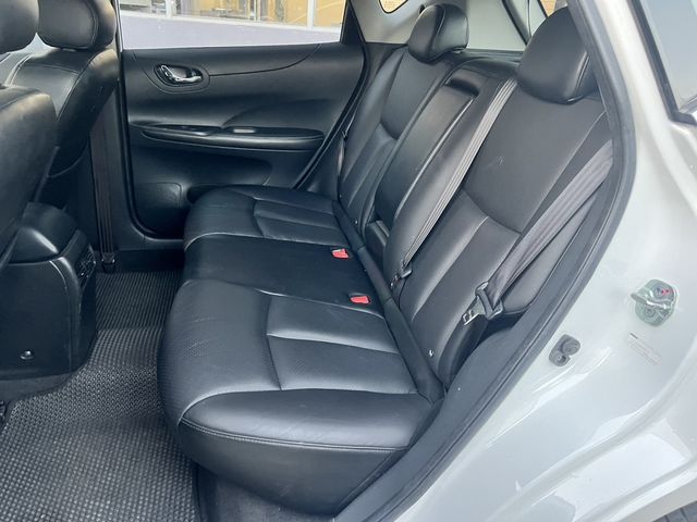 NISSAN日產 TIIDA  第11張相片