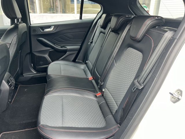 FORD福特 FOCUS  第8張相片