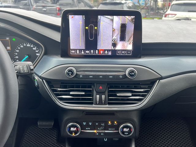 FORD福特 FOCUS ACTIVE  第12張相片