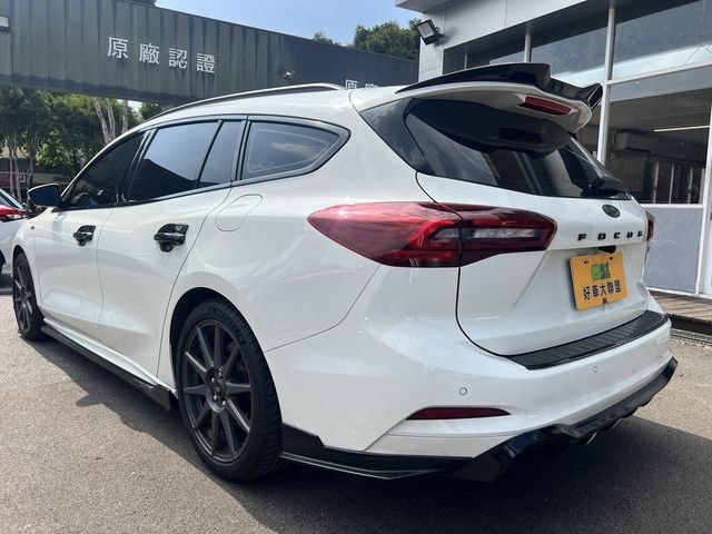 FORD福特 FOCUS WAGON  第8張相片
