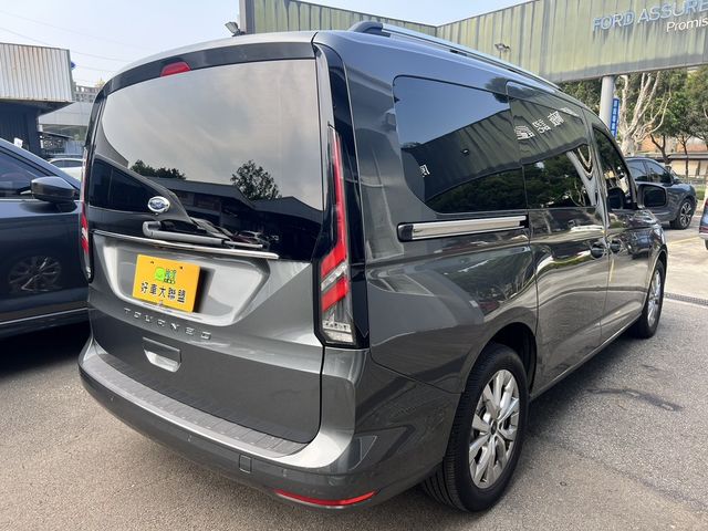 FORD福特 TOURNEO CONNECT  第2張相片
