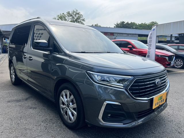 FORD福特 TOURNEO CONNECT  第9張相片