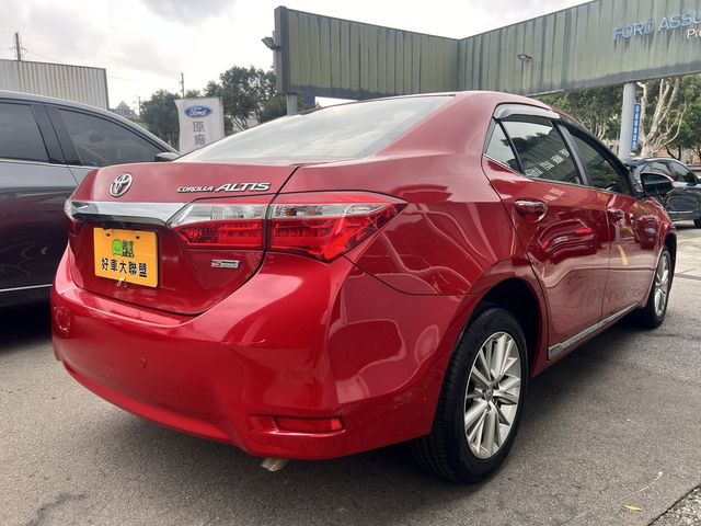 TOYOTA豐田 ALTIS  第2張相片