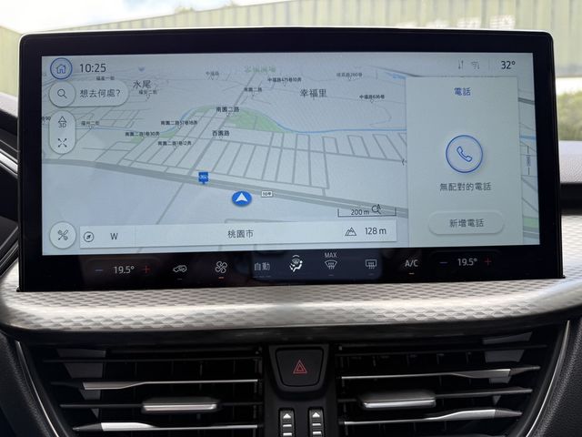 FORD福特 KUGA  第11張相片