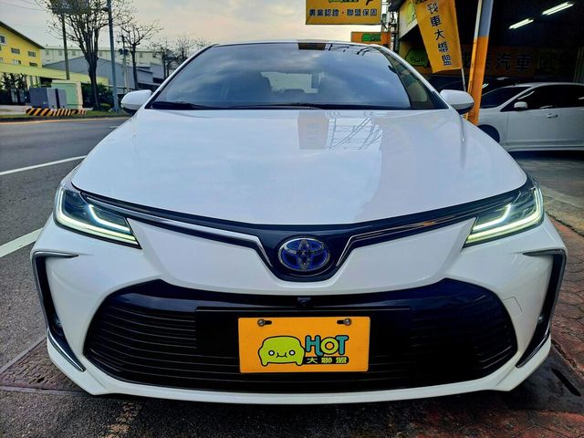 TOYOTA豐田 COROLLA ALTIS HYBRID  第2張相片