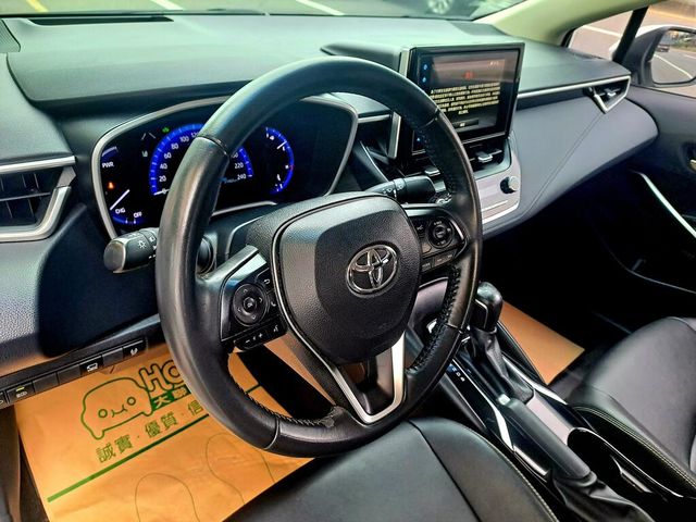 TOYOTA豐田 COROLLA ALTIS HYBRID  第6張相片