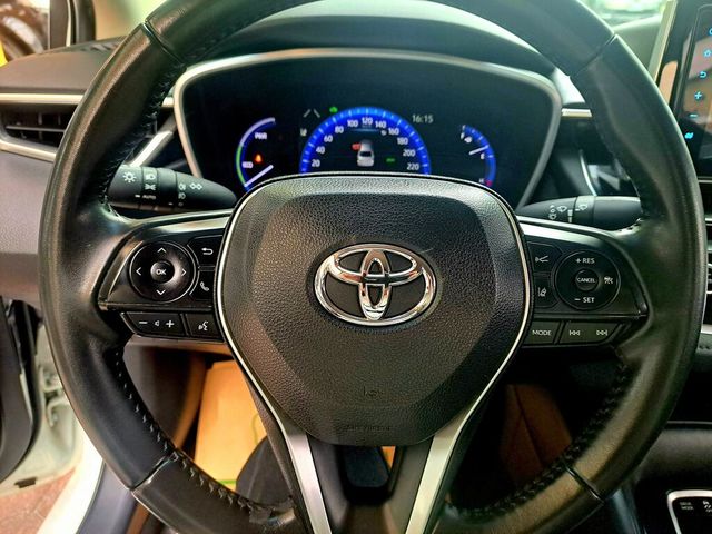TOYOTA豐田 COROLLA ALTIS HYBRID  第9張相片