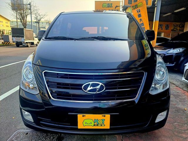 HYUNDAI現代 STAREX  第3張相片