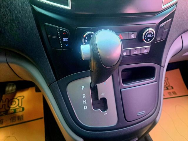 HYUNDAI現代 STAREX  第19張相片