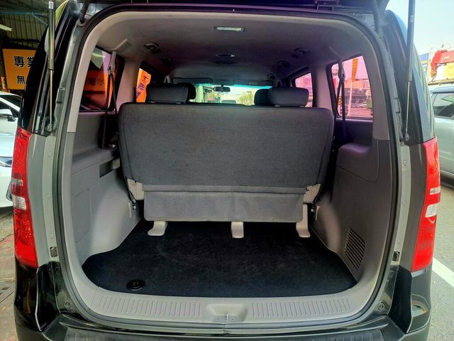 HYUNDAI現代 STAREX  第23張相片