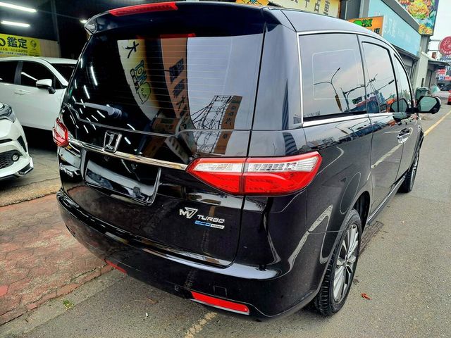 LUXGEN納智捷 M7 TURBO  第16張相片