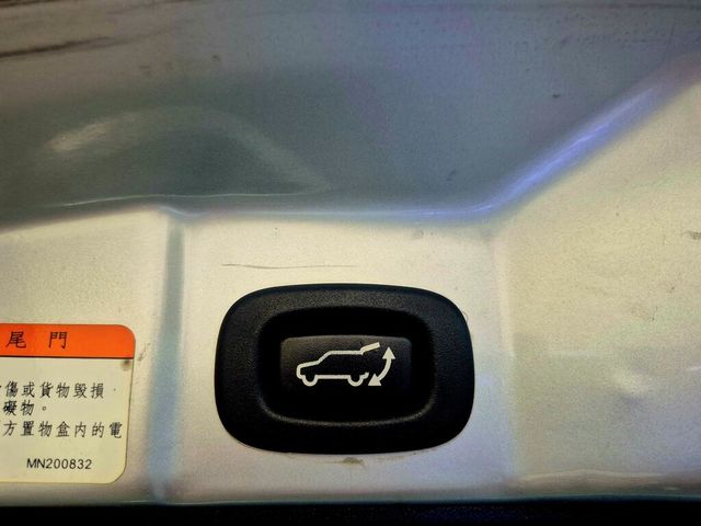 MITSUBISHI三菱 COLT PLUS  第11張相片