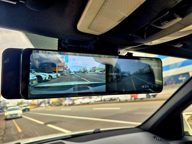 M-BENZ賓士 C300  第14張相片