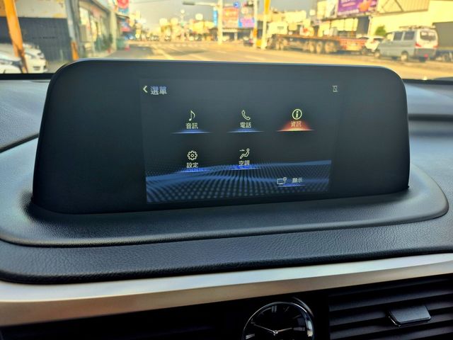 LEXUS凌志 RX300  第9張相片