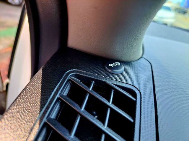 TOYOTA豐田 PRIUS C  第11張相片