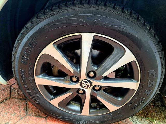 TOYOTA豐田 PRIUS C  第16張相片