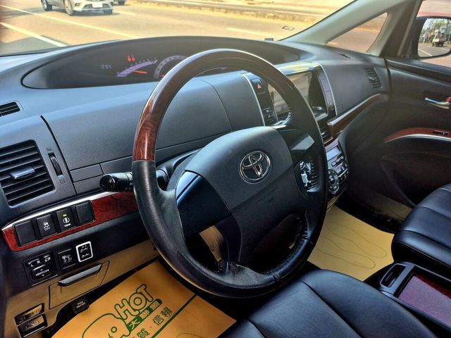 TOYOTA豐田 PREVIA  第5張相片