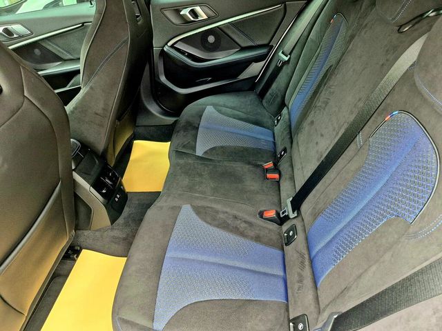 BMW寶馬 118I  第8張相片