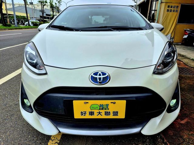 TOYOTA豐田 PRIUS C  第2張相片