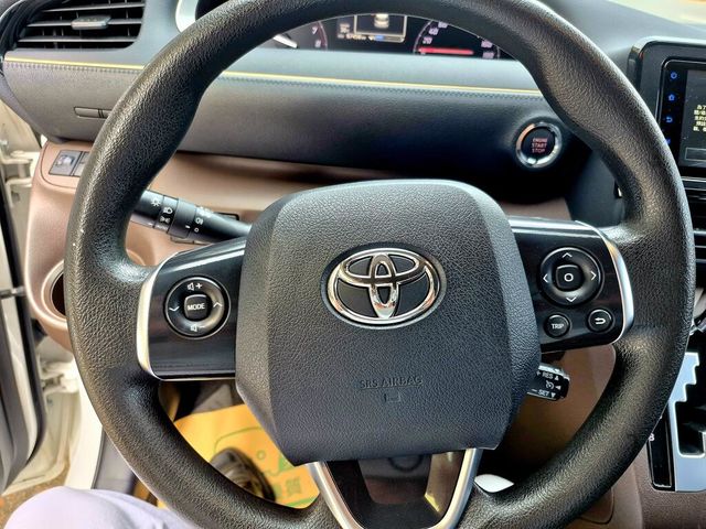 TOYOTA豐田 SIENTA  第9張相片