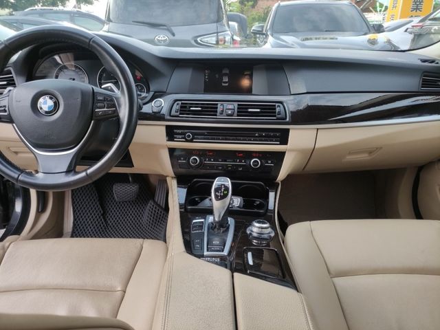 BMW寶馬 528I  第8張相片