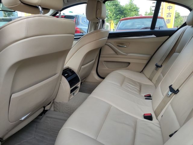 BMW寶馬 528I  第9張相片