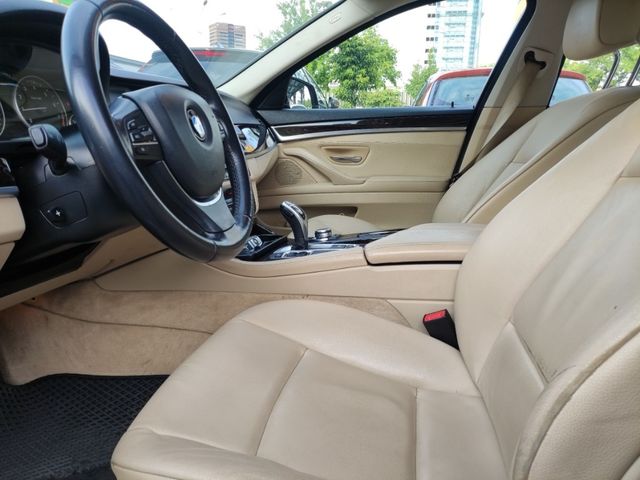 BMW寶馬 528I  第10張相片