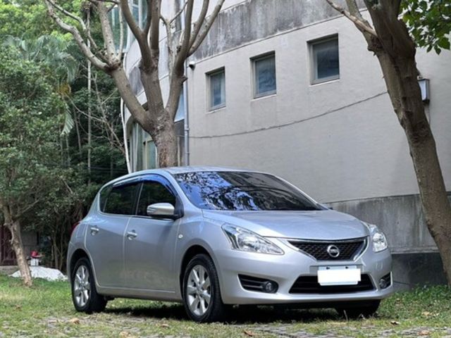 NISSAN日產 TIIDA  第12張相片