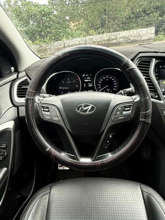 HYUNDAI現代 SANTA FE  第7張相片