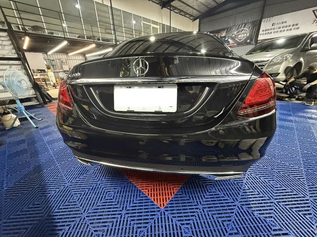 M-BENZ賓士 C200  第8張相片