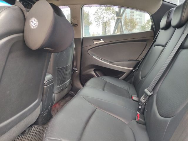 HYUNDAI現代 VERNA  第7張相片
