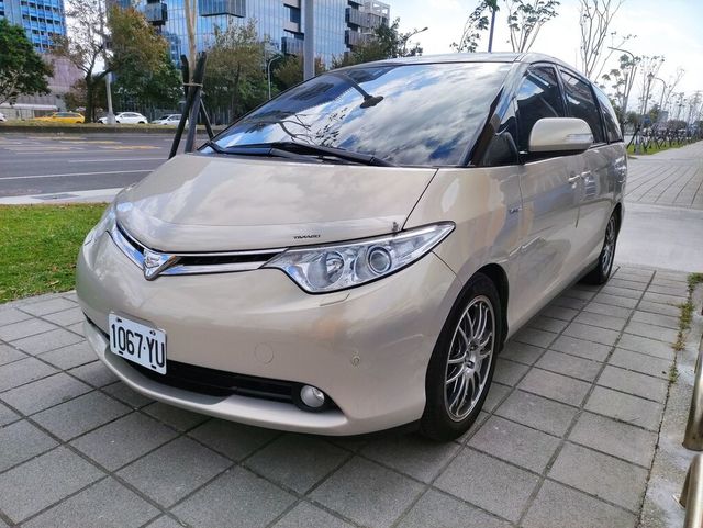 TOYOTA豐田 PREVIA  第1張相片