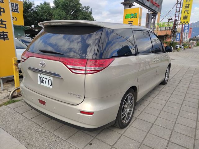 TOYOTA豐田 PREVIA  第2張相片