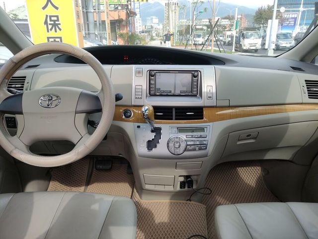 TOYOTA豐田 PREVIA  第5張相片
