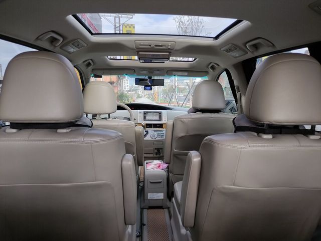TOYOTA豐田 PREVIA  第7張相片