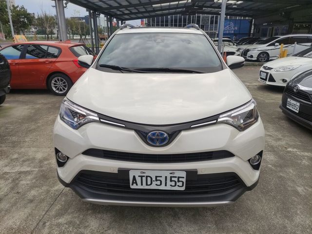 TOYOTA豐田 RAV4  第3張相片